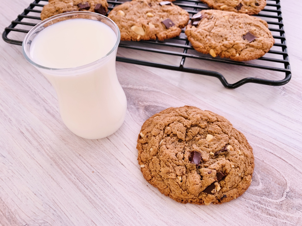 Flourless Almond Butter Chocolate Chip Cookies – Recipe! Image 2