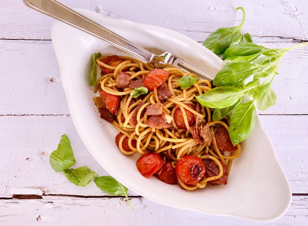 10-Minute Charred Cherry Tomato & Salami Spaghetti – Recipe! Image 1