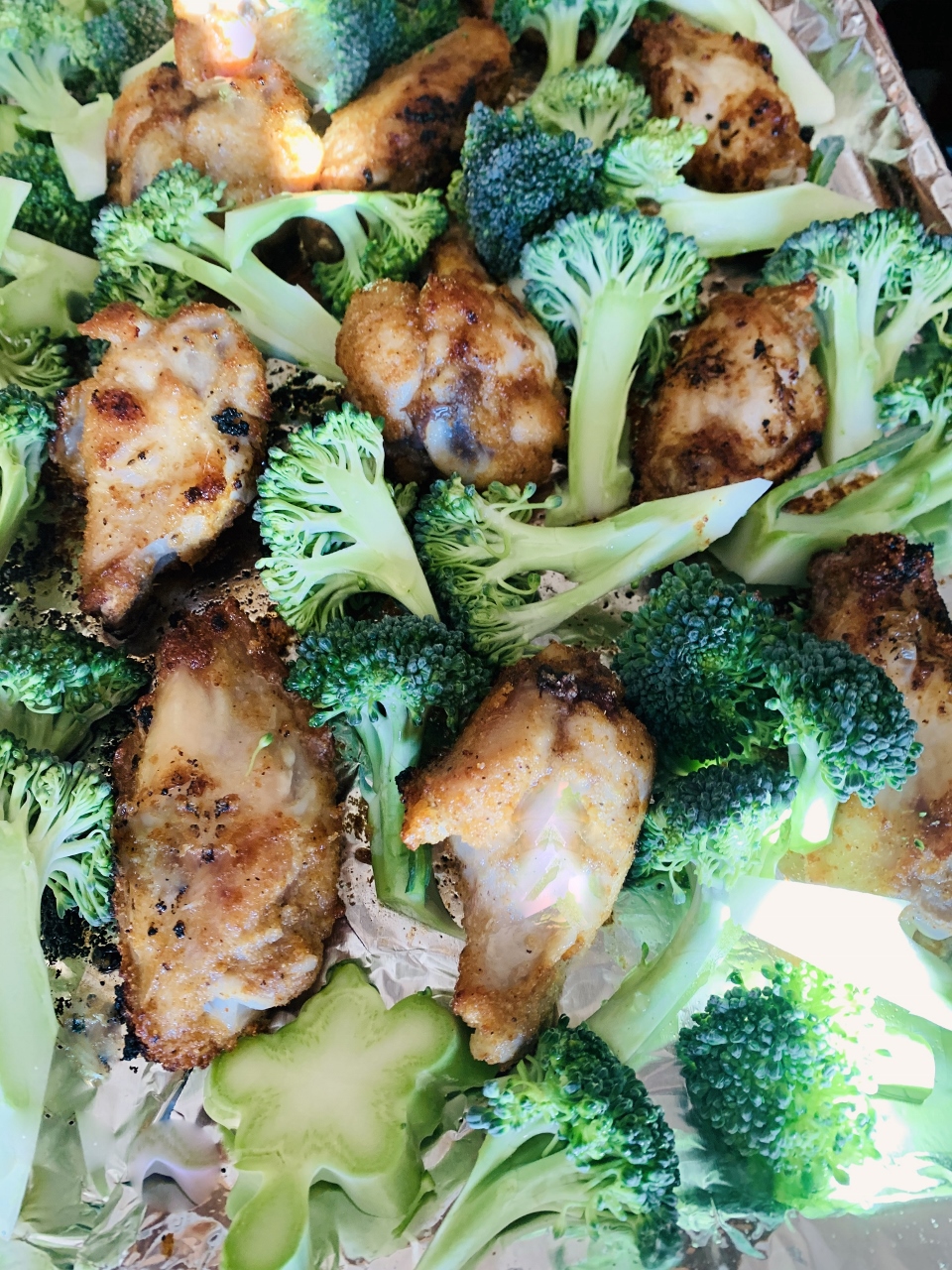 Hot Honey Garlic Chicken Wings & Broccoli – Recipe! Image 4