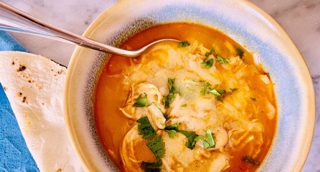 6-Ingredient Chicken and White Bean Enchilada Soup – Recipe! Image 1