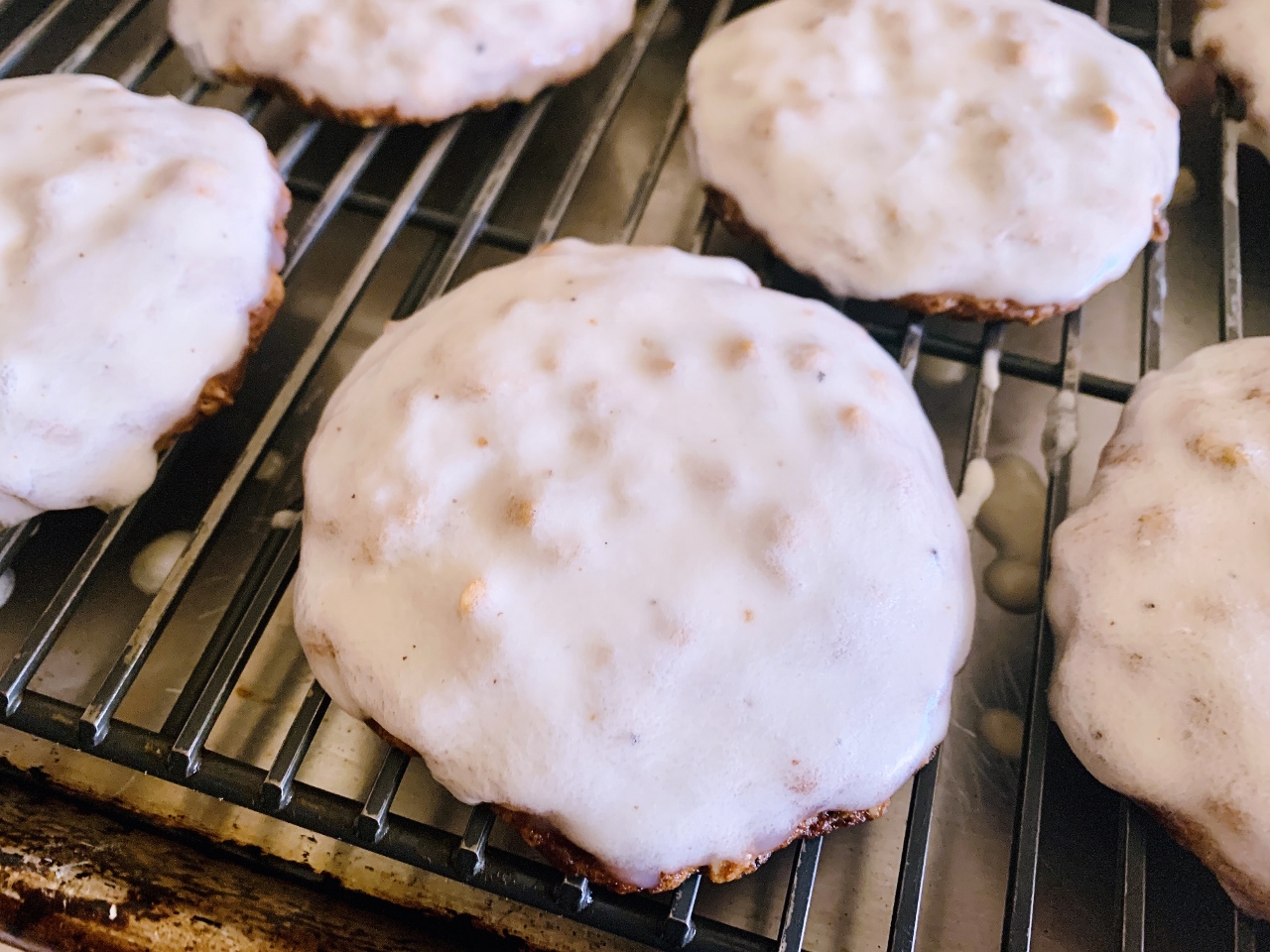 Iced Brown Butter Pumpkin Oatmeal Cookies – Recipe! Image 2