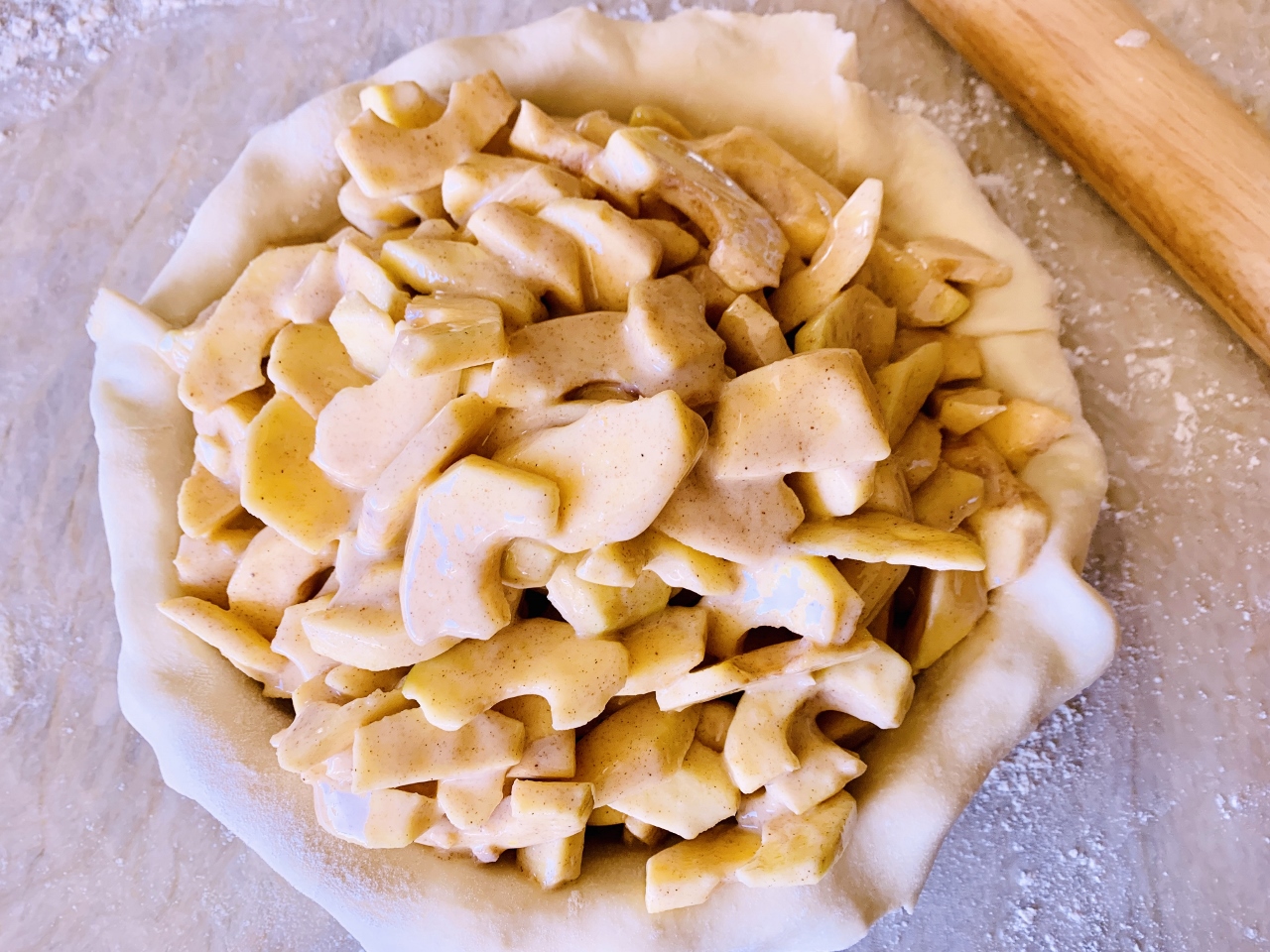 Make-Ahead Sour Cream Apple Pie – Recipe! Image 4