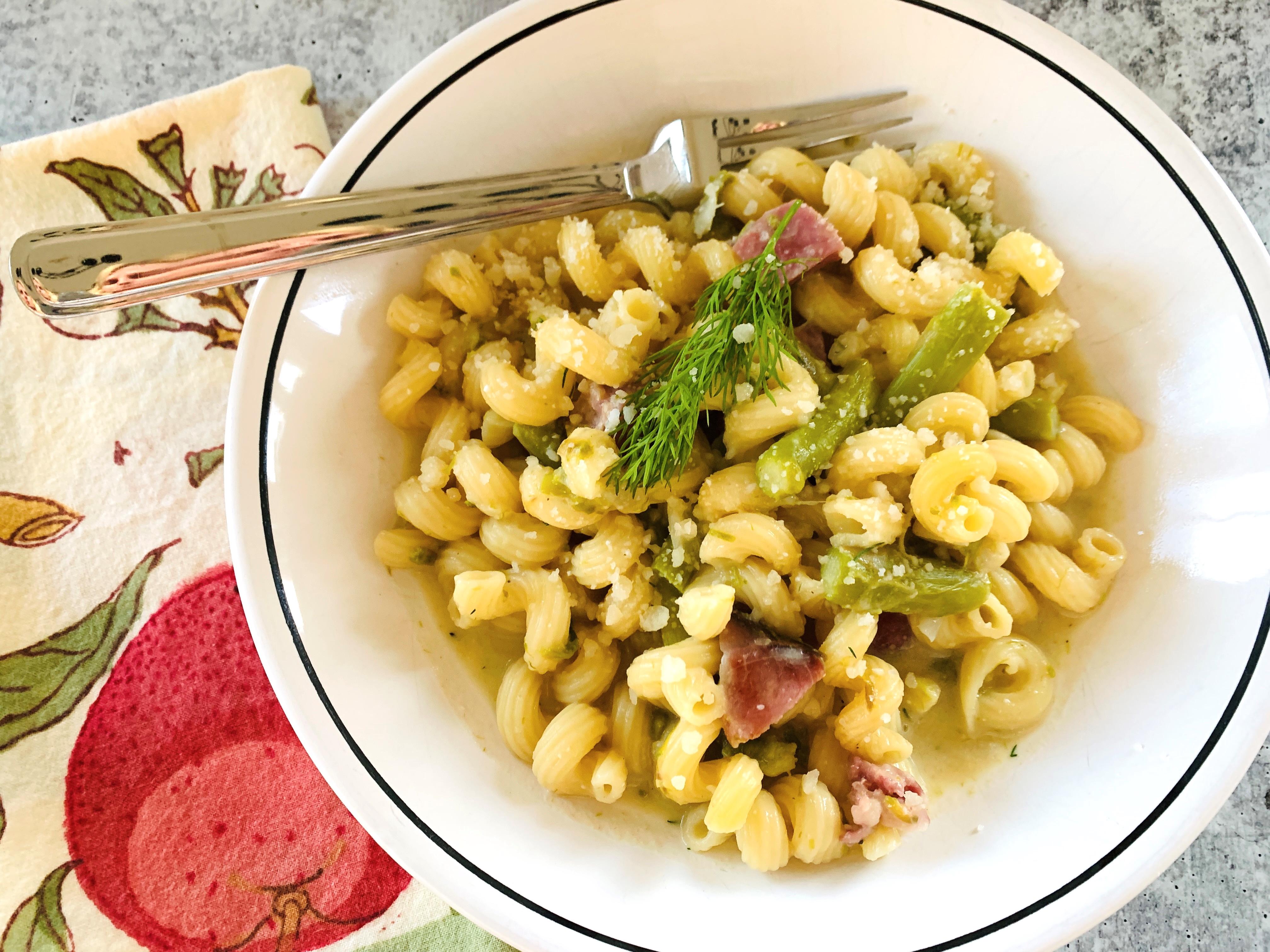 Instant Pot Creamy Goat Cheese Cavatappi with Asparagus and Ham – Recipe! Image 2