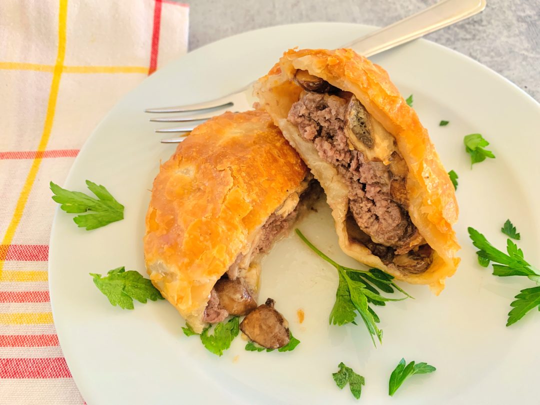 Cheesy Beef and Mushroom Burger Pockets – Recipe! Image 1