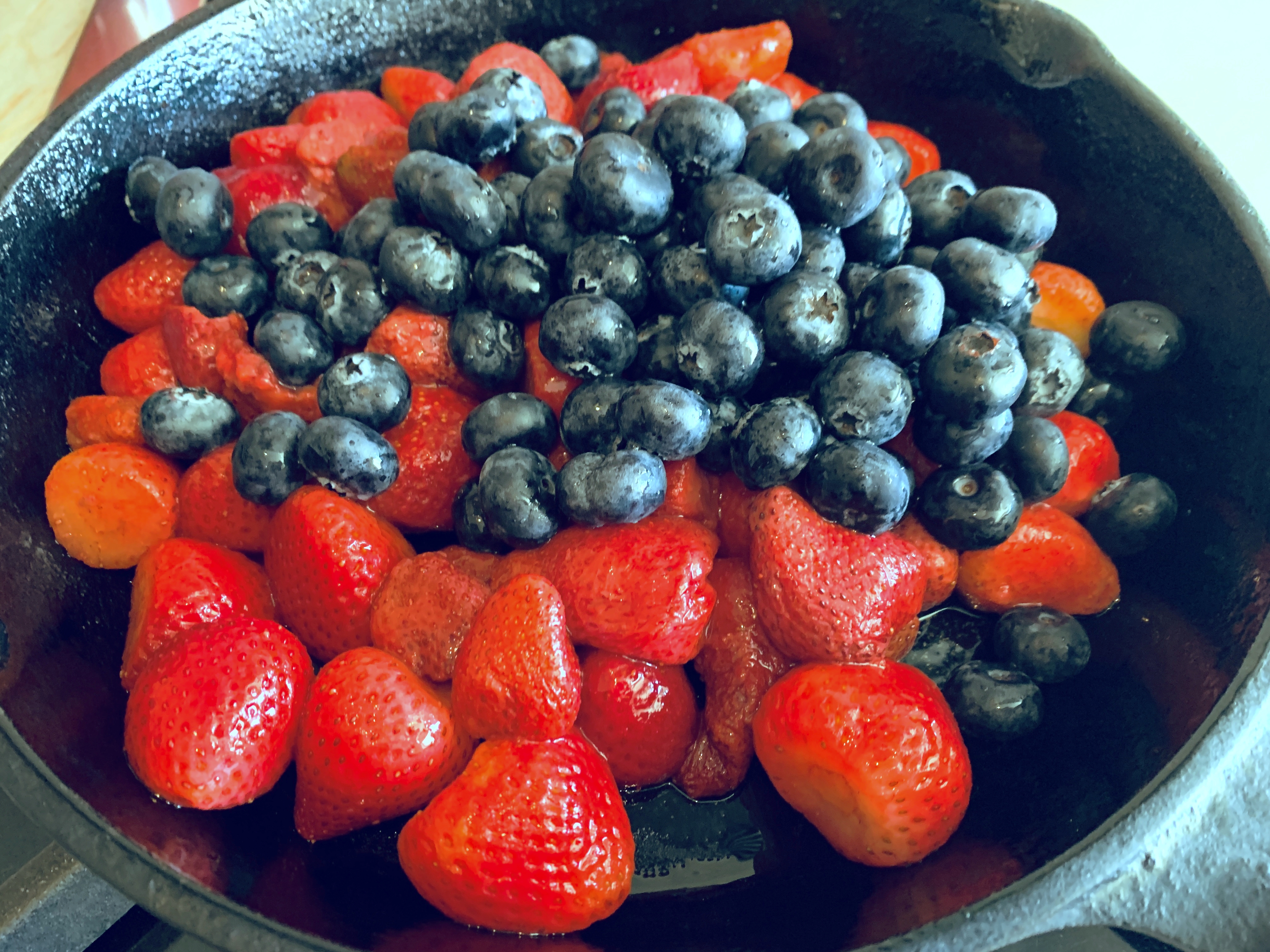 Wood-Fired Strawberry Blueberry Oatmeal Crisp – Recipe! Image 3