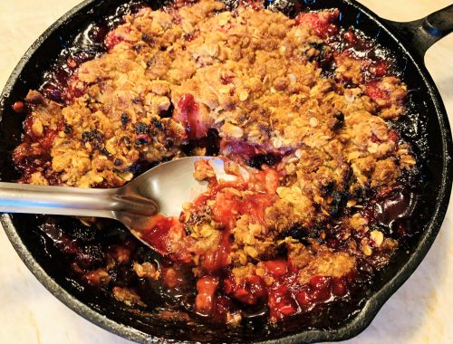 Wood-Fired Strawberry Blueberry Oatmeal Crisp – Recipe!
