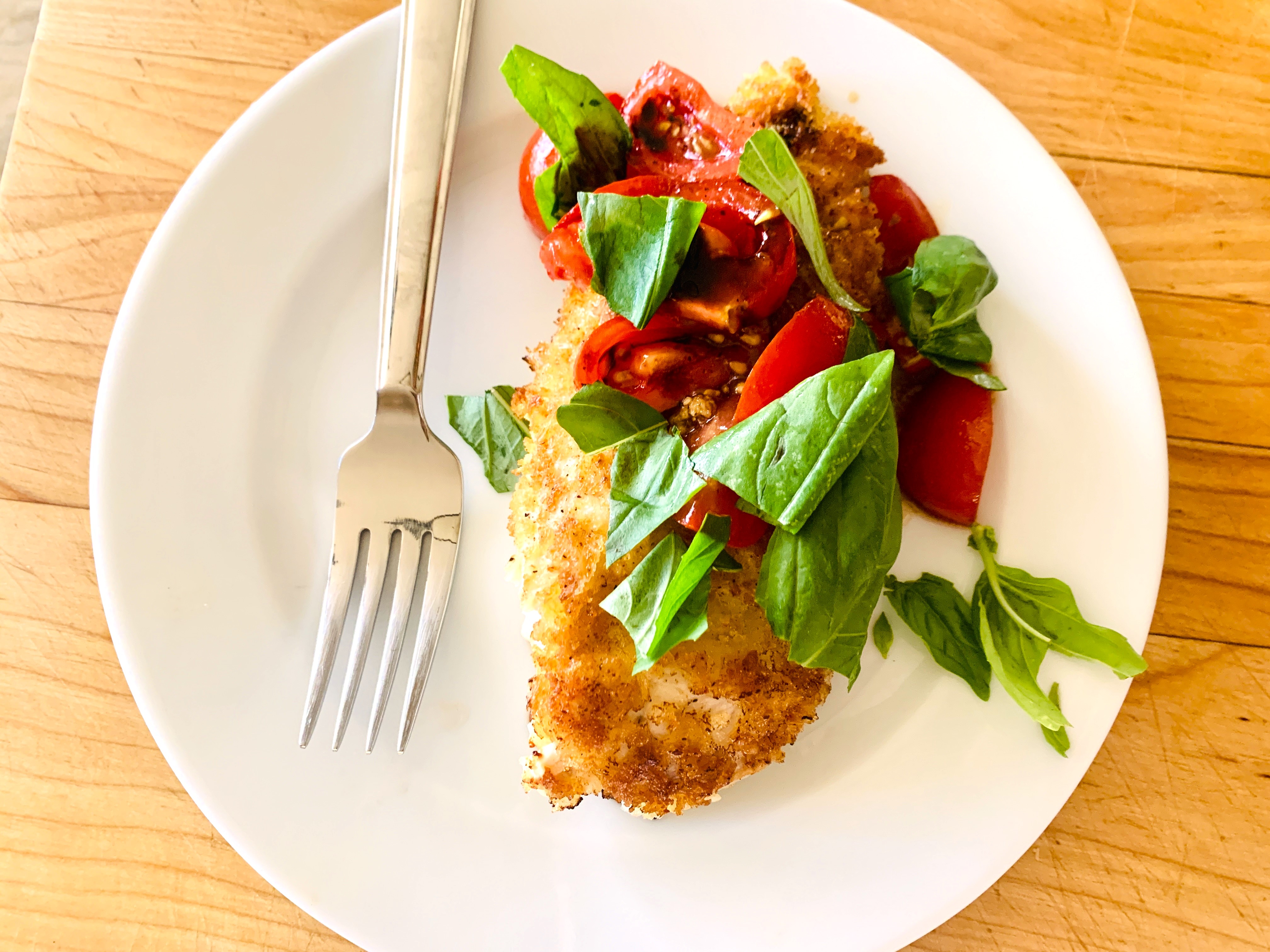 Crispy Panko Chicken with Marinated Tomatoes and Basil – Recipe! Image 4