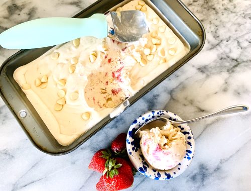 No-Churn Strawberry Vanilla Chip Ice Cream – Recipe!