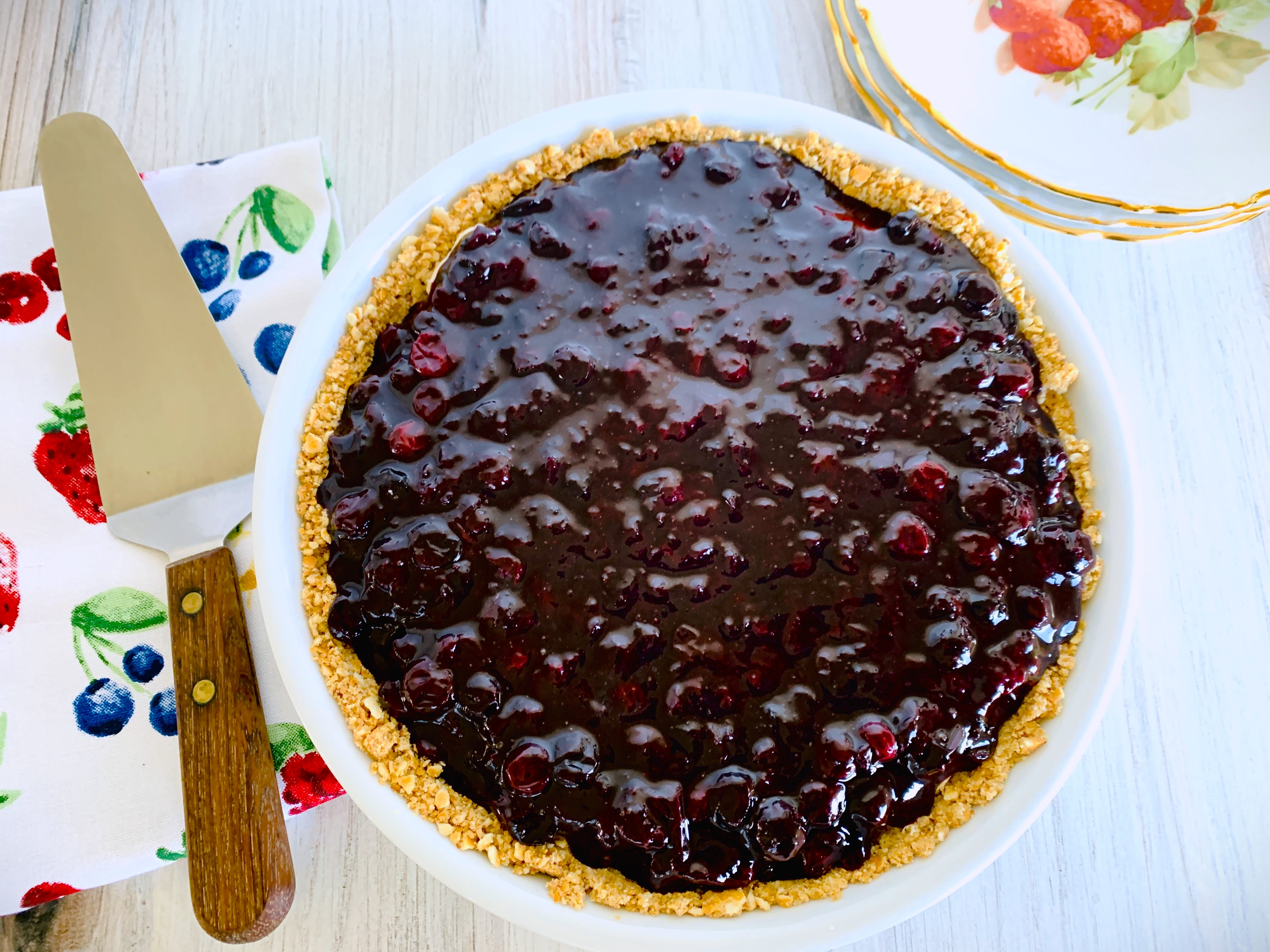No-Bake Blueberry Cream Cheese Pie with Pretzel Crust – Recipe! Image 2