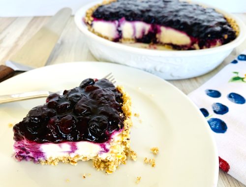 No-Bake Blueberry Cream Cheese Pie with Pretzel Crust – Recipe!