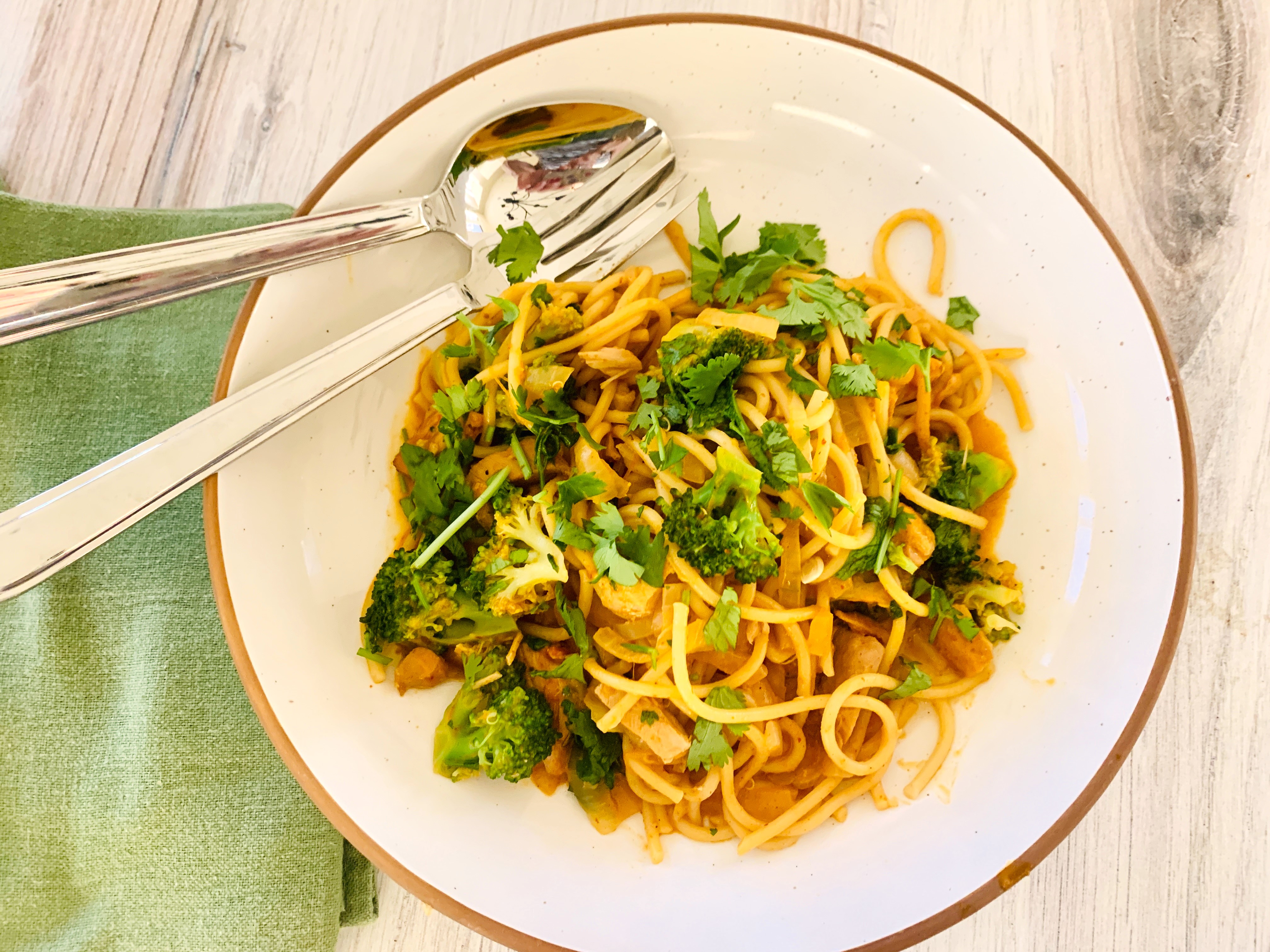 Thai Red Curry Chicken Noodles – Recipe! Image 4