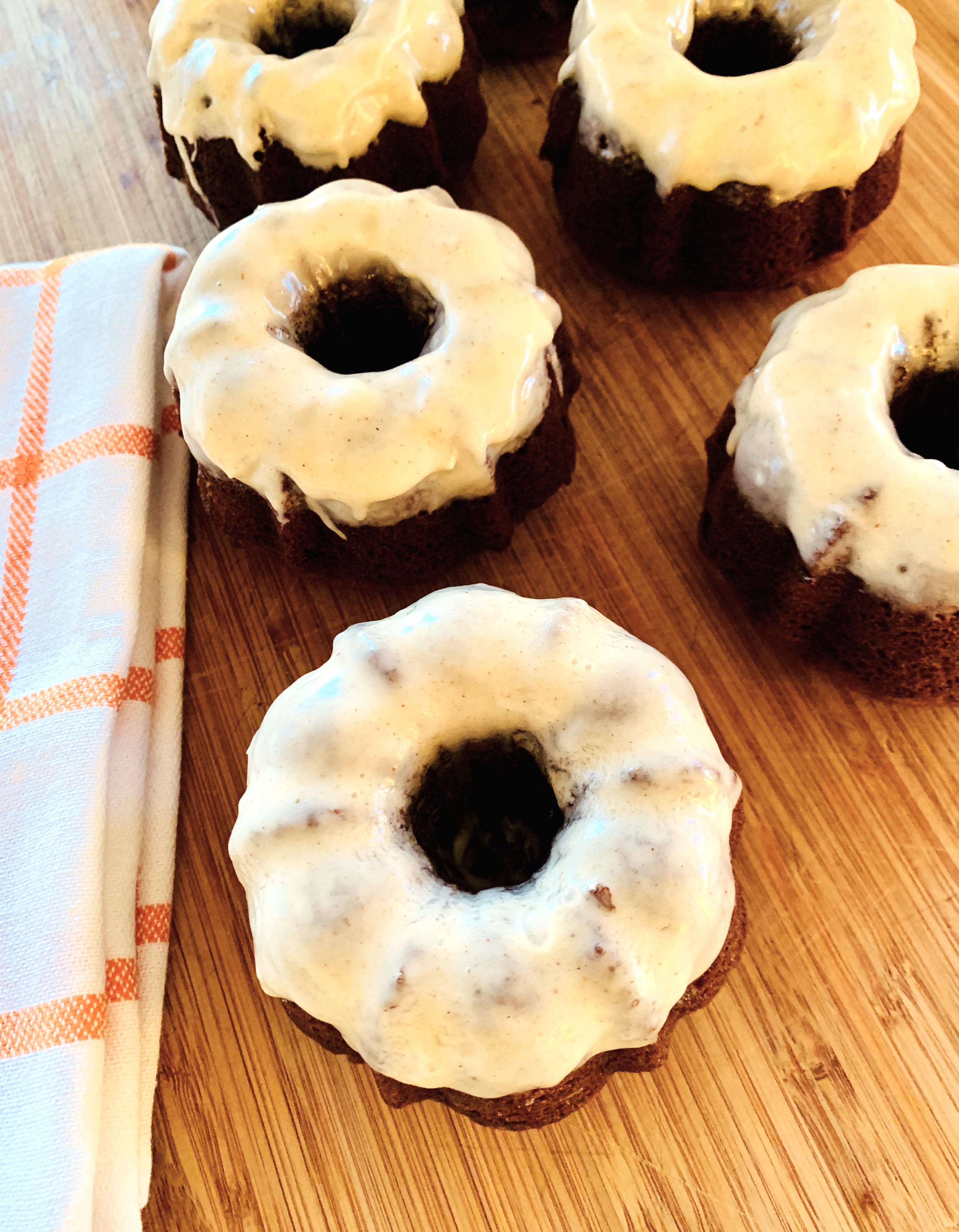 1122 Mini Date Bundt Cakes with Cinnamon Glaze 003 Live. Love. Laugh