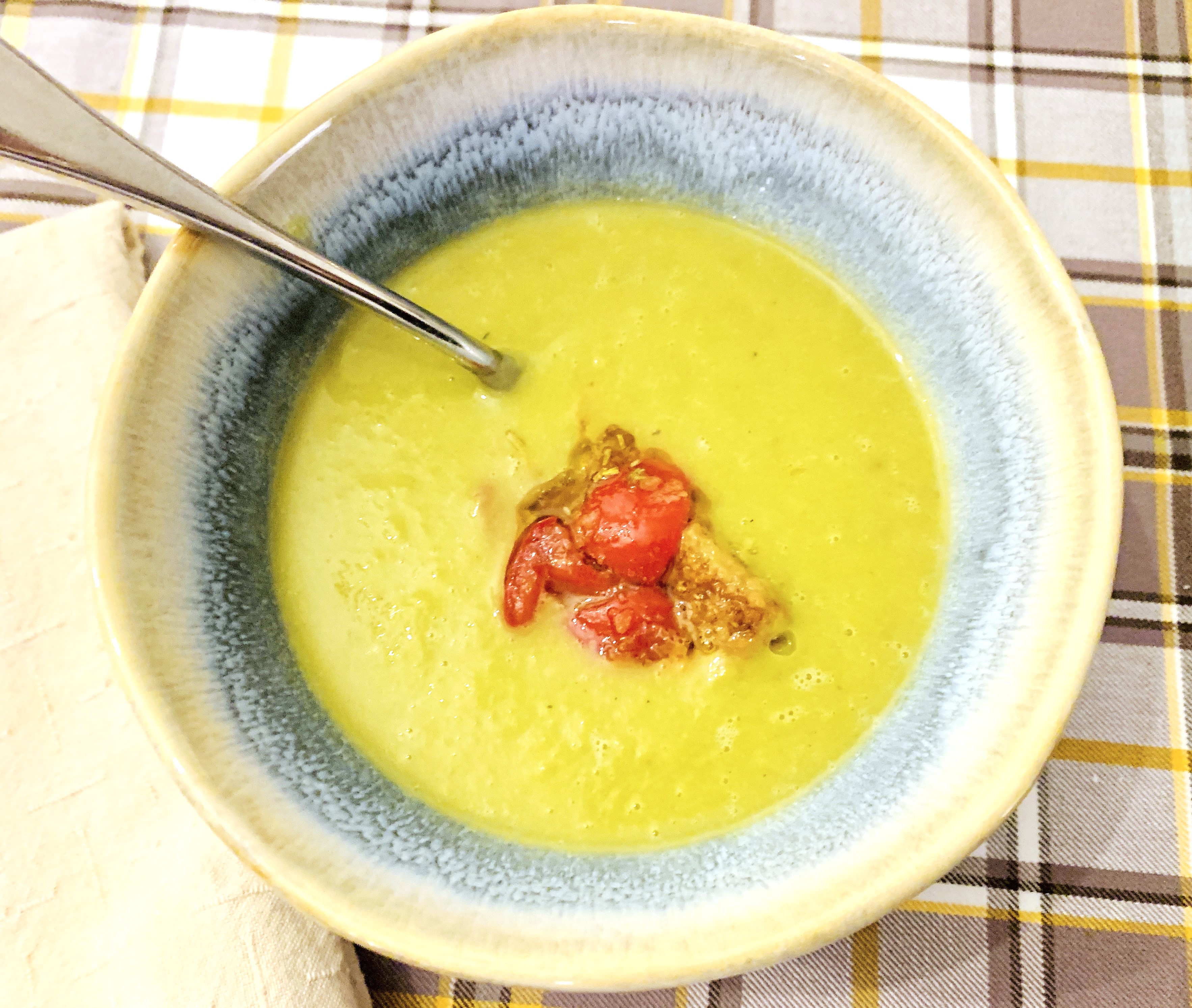 Instant Pot Creamy Vegan Asparagus Soup with Tomato Croutons – Recipe! Image 3