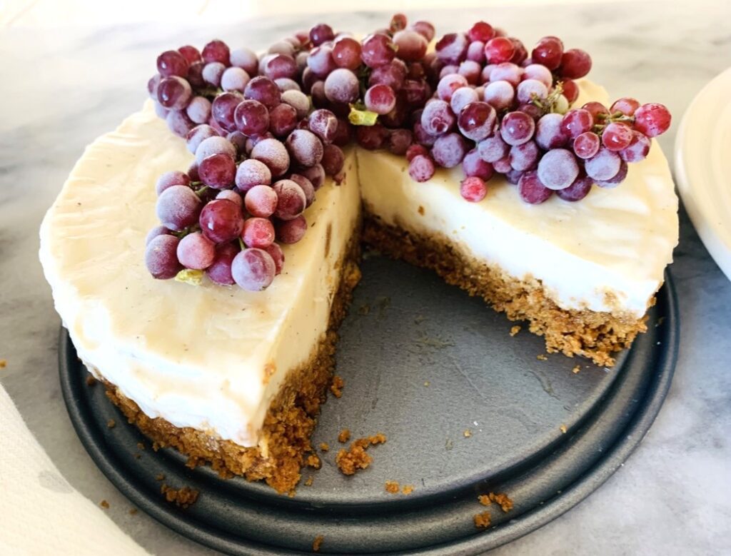Honey Vanilla Frozen Yogurt and Grape Pie – Recipe! Image 3