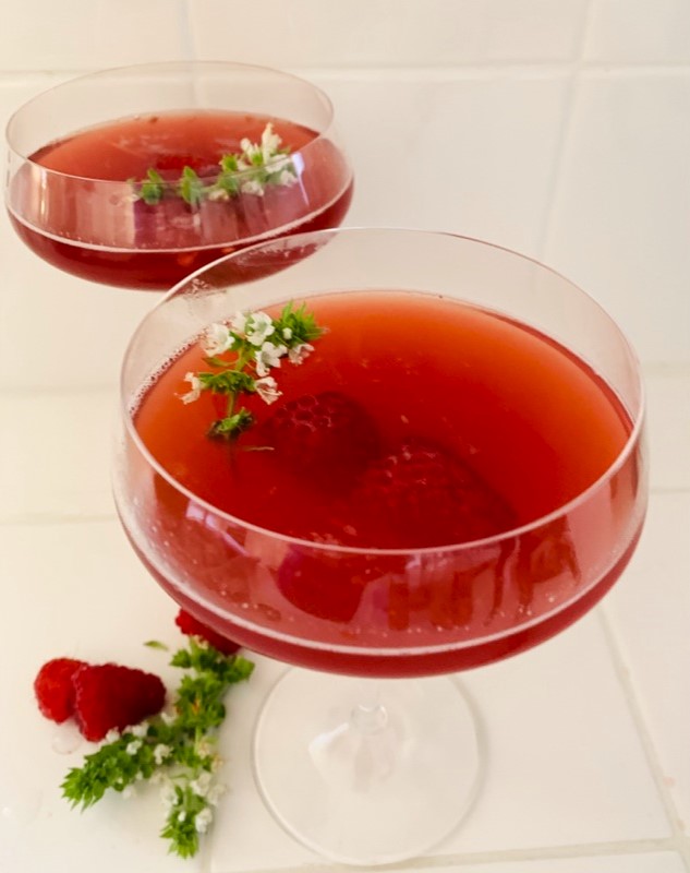 Muddled Raspberry Pomegranate Martini – Recipe! Image 1
