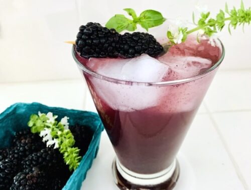 Blackberry Basil Mojito – Recipe!
