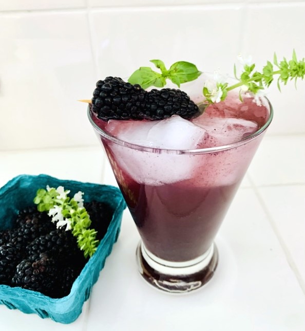 Blackberry Basil Mojito – Recipe! Image 1