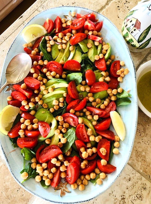 Spinach, Avocado, Tomato and Seasoned Chickpea Salad – Recipe! Image 3
