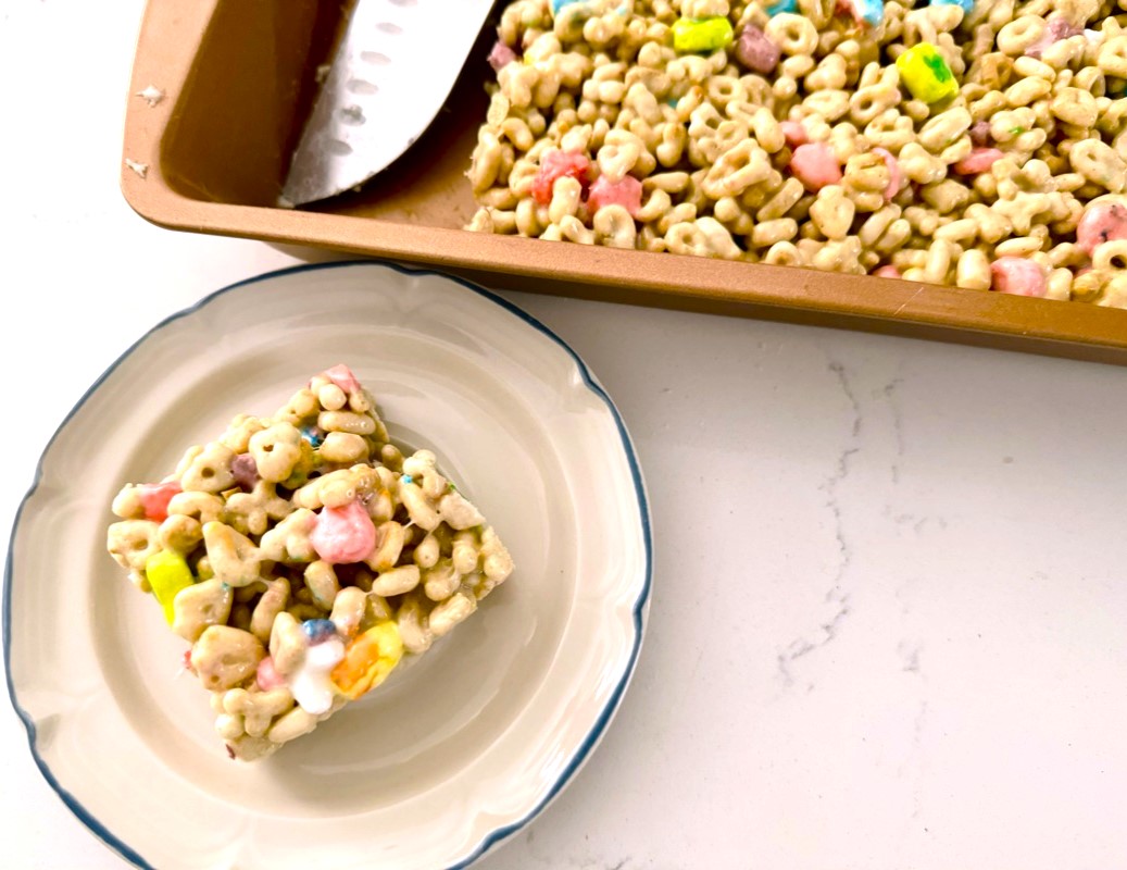 Marshmallow Cereal Bars – Recipe! Image 1