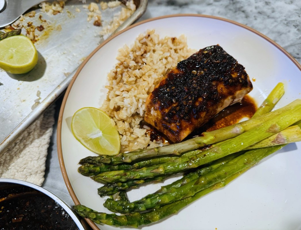 Sheet Pan Asian Glazed Salmon with Asparagus and Crispy Rice – Recipe! Image 1