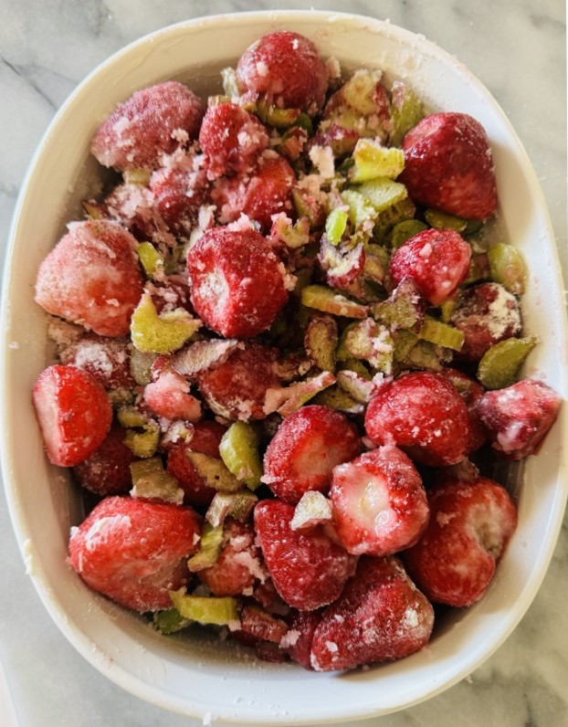 Brown Butter Strawberry Rhubarb Crisp for a Crowd – Recipe! Image 3