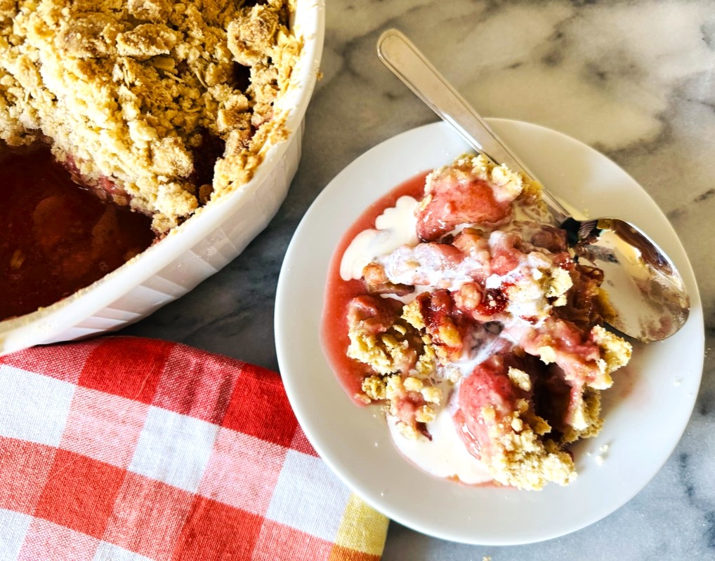 Brown Butter Strawberry Rhubarb Crisp for a Crowd – Recipe! Image 4
