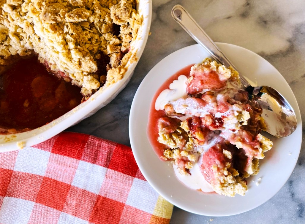 Brown Butter Strawberry Rhubarb Crisp for a Crowd – Recipe! Image 1
